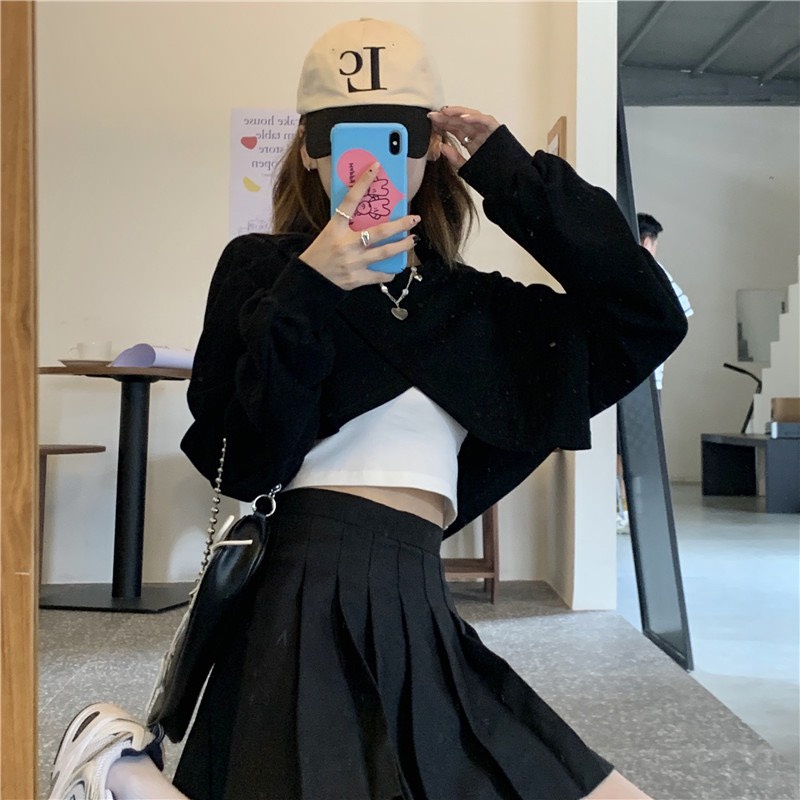 Kèm áo trắng - Áo croptop tay dài vạt chéo hot trend ulzzang cryaotic10