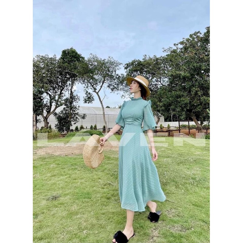 Đầm maxi chấm bi hở lưng | BigBuy360 - bigbuy360.vn