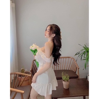 Đầm trễ vai