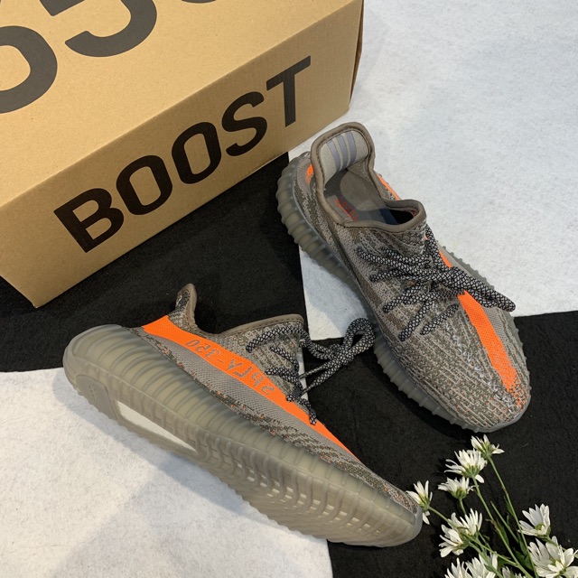 XẢ HÀNG HOT XẢ KHO THANH LÝ - RẺ | Ảnh Thật | Giày Yeezy 350 Xám Vạch Cam | Sale Rẻ | Có Sẵn 2020 . BÁN RẺ 👟 :)) , " ~