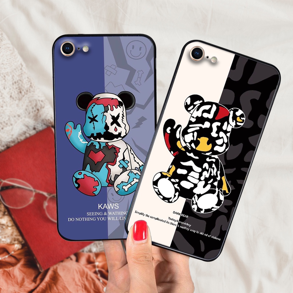 ỐP LƯNG IPHONE 5/5S/5SE- IPHONE 6/6S-IPHONE 6/6S PLUS-IPHONE 7/8-IPHONE SE 2020 CỰC ĐẸP SIÊU HOT GẤU BEARBRICK CHẤT
