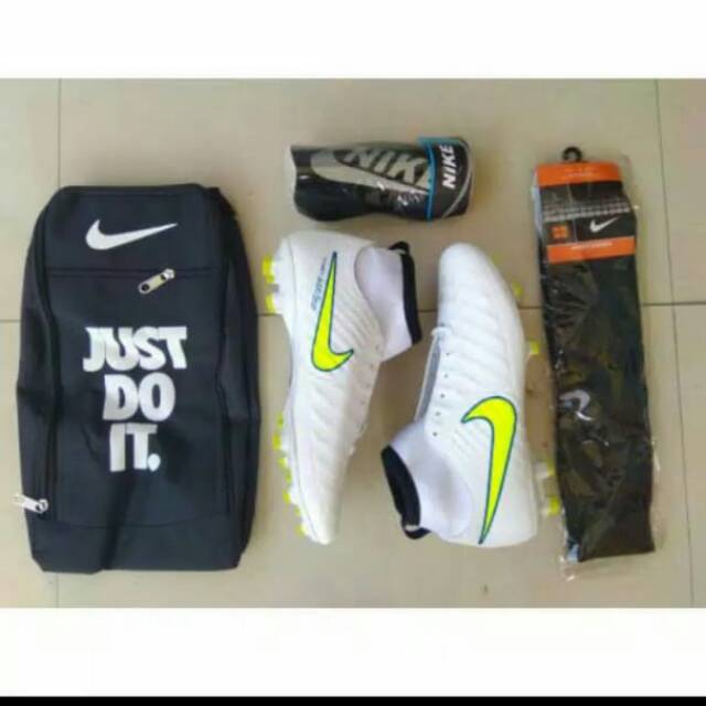 Giày Bốt Nike Trắng Superfly CR7 mercurial, hypervenom, Mercuralx