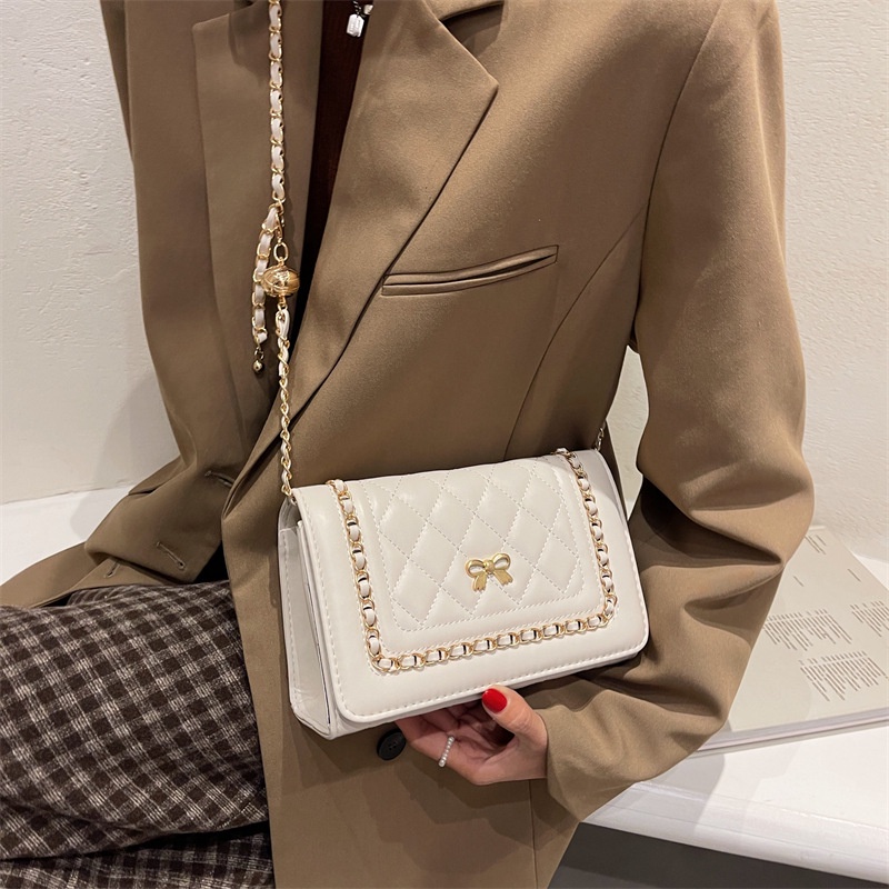 Túi đeo chéo vai họa tiết hình thoi thời trang sành điệu cho nữ