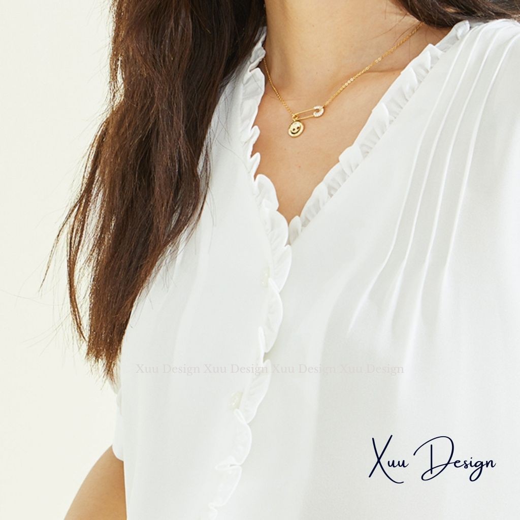 Áo sơ mi trắng nữ thời trang Xuu Design áo kiểu nữ tay lỡ, cổ V phối vạt bèo thanh lịch - SP42