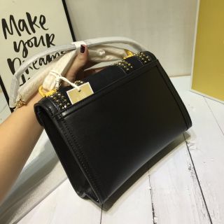 Túi hiệu MK Whitney