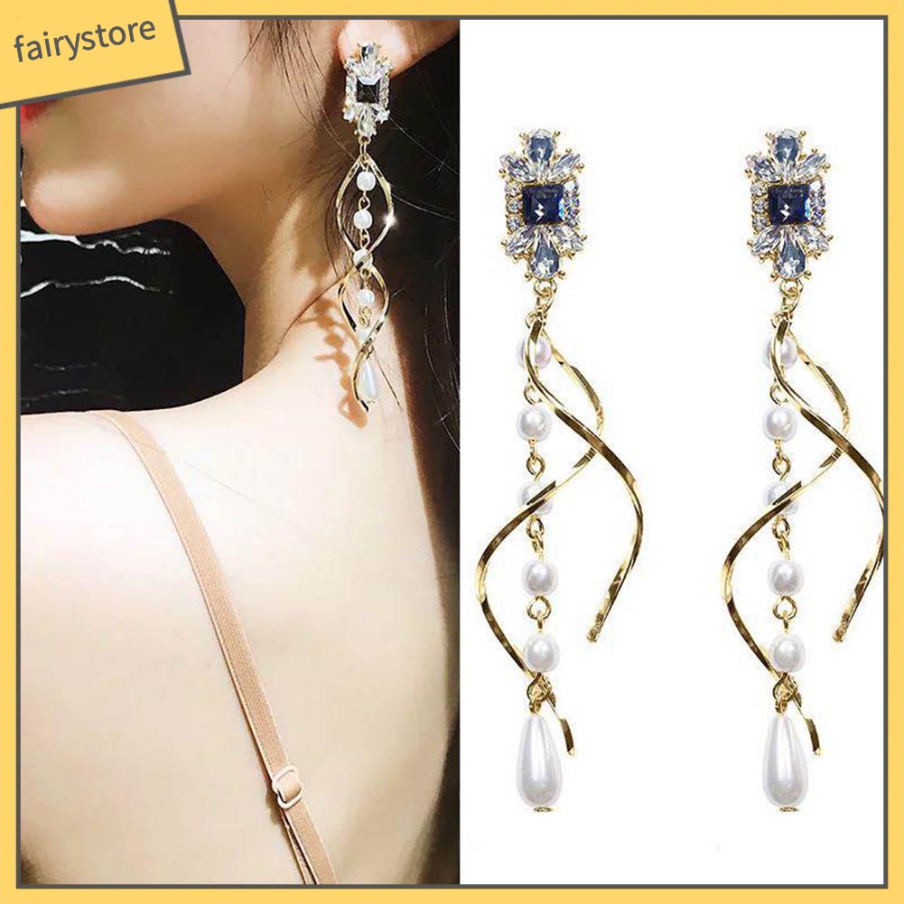 Bông Tai Dáng Dài Đính Ngọc Trai Giả Xinh Xắn