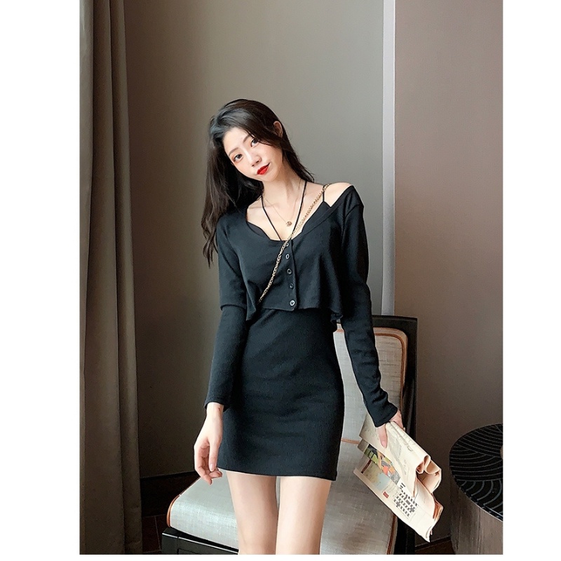 Set váy body 2 dây kèm khoác croptop dài tay TABISHOP Set đồ nữ cổ yếm sang chảnh phong cách Hàn Quốc hottrend 2022