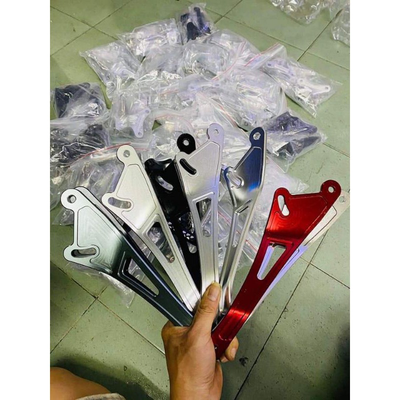 Cặp gác chân sau Y15ZR Mã lai gắn Exciter 150,155 " kèm pas treo Pô CNC "