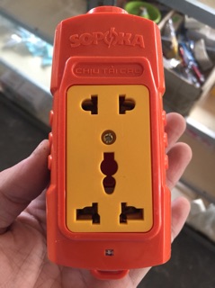 Ổ CẮM 2 LỖ SOPOKA CHỊU VA ĐẬP