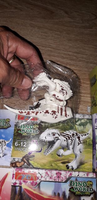 Lắp ráp NLego khủng long DinoWord rất đẹp