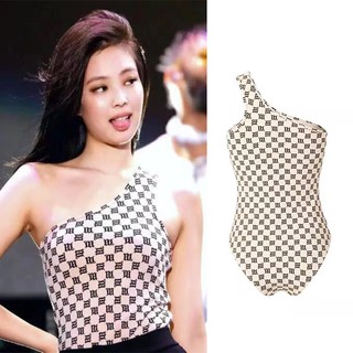 jennie blackpink Áo bodysuit hở 1 bên vai phong cách quyến rũ và cá tính cho nữ