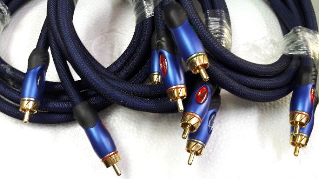 Dây av Monster bãi 1.5m