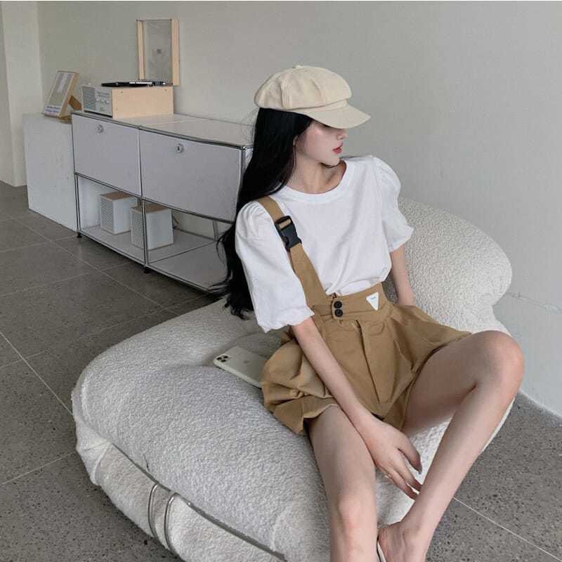 Set Áo Thun Trắng + Quần Short Lưng Cao Ống Rộng Thiết Kế Mới Thời Trang Mùa Hè Cho Nữ