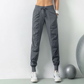 Quần jogger nhún mông tập gym nữ