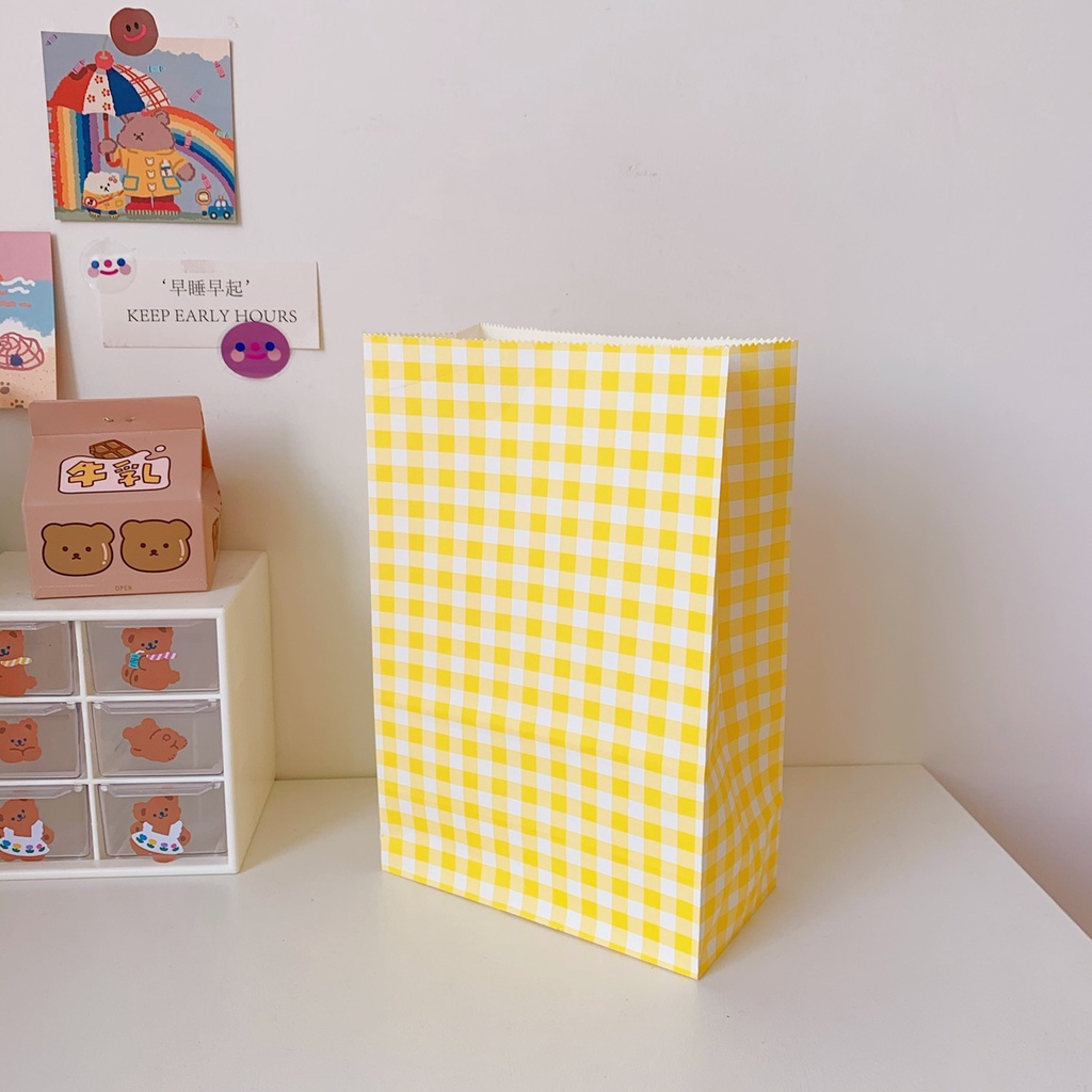 Túi giấy mini caro đựng quà cute dễ thương - Gấu Thỏ House