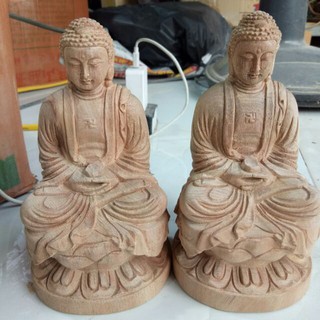 Phật tổ gỗ xá xị thơm nức - tặng vòng đeo tay