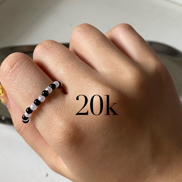 Nhẫn bi xỏ trắng / đen