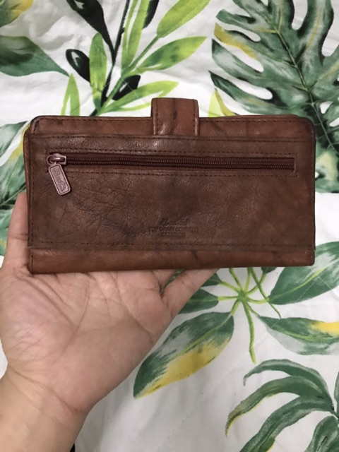 Ví si hiệu chất da bò