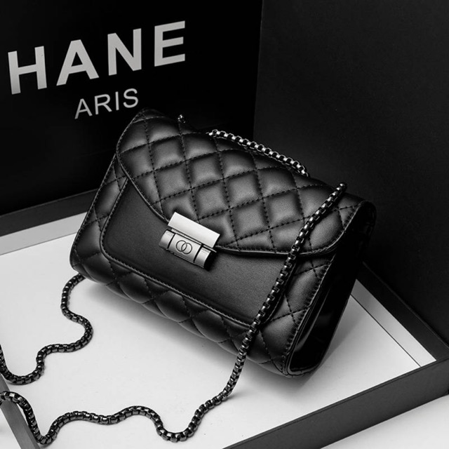 🎉🎉Chính hãng sale 50% Túi đeo chéo TRAMVONG hothit!!!