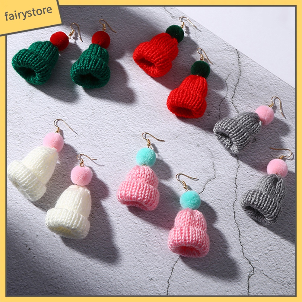 Đôi khuyên tai dạng kẹp/ dạng móc thiết kế mũ len đính quả bông xù trên đỉnh đáng yêu dành cho nữ