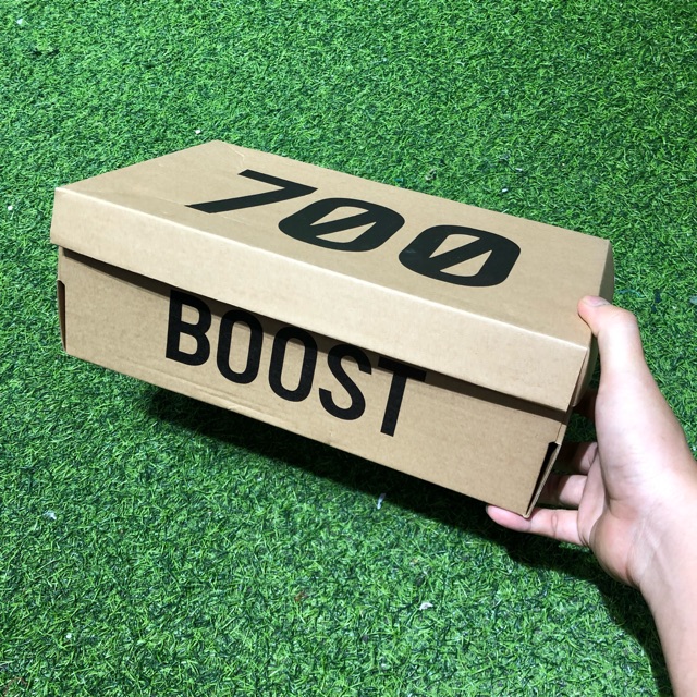 [FREESHIP + BOX + TẤT] GIày Thể Thao Yz 700 static phản quang Nam Nữ Size 36 -44 | BigBuy360 - bigbuy360.vn