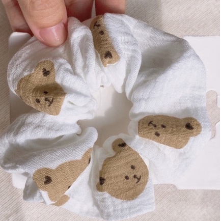 [Handmade] Scrunchies cột tóc, buộc tóc tiểu thư hình gấu màu be dễ thương cho bạn nữ