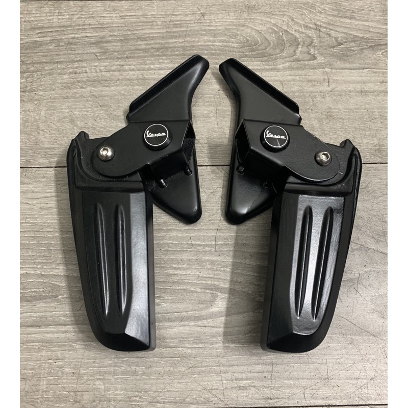 BỘ GÁC CHÂN CƠ VESPA