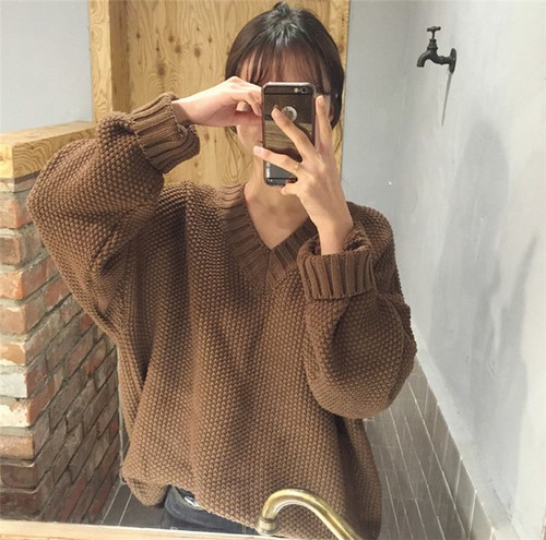Áo Sweater Dệt Kim Dáng Rộng Cổ Chữ V Thời Trang Cho Nữ | BigBuy360 - bigbuy360.vn