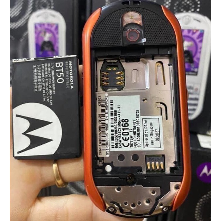 Điện thoại motorola Rock E2 Mới Nguyên Hộp Có Tiếng Việt Loa To