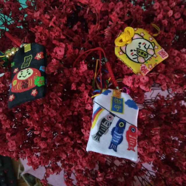 Túi may mắn thiên trang