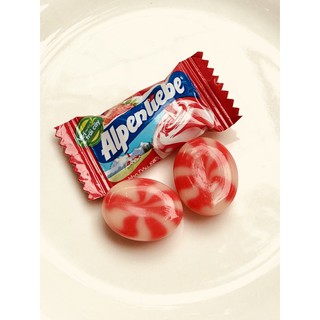 3 cái kẹo sữa béo dâu Alpenliebe ngọt ngào như vòng tay âu yếm