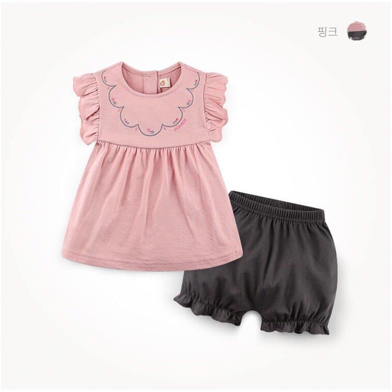 Bộ đồ áo váy hồng và quần đen xuất Hàn xinh xắn cho bé