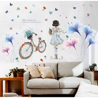 Decal tranh dán tường 2 bức kết hợp cô gái & hoa cánh mỏng