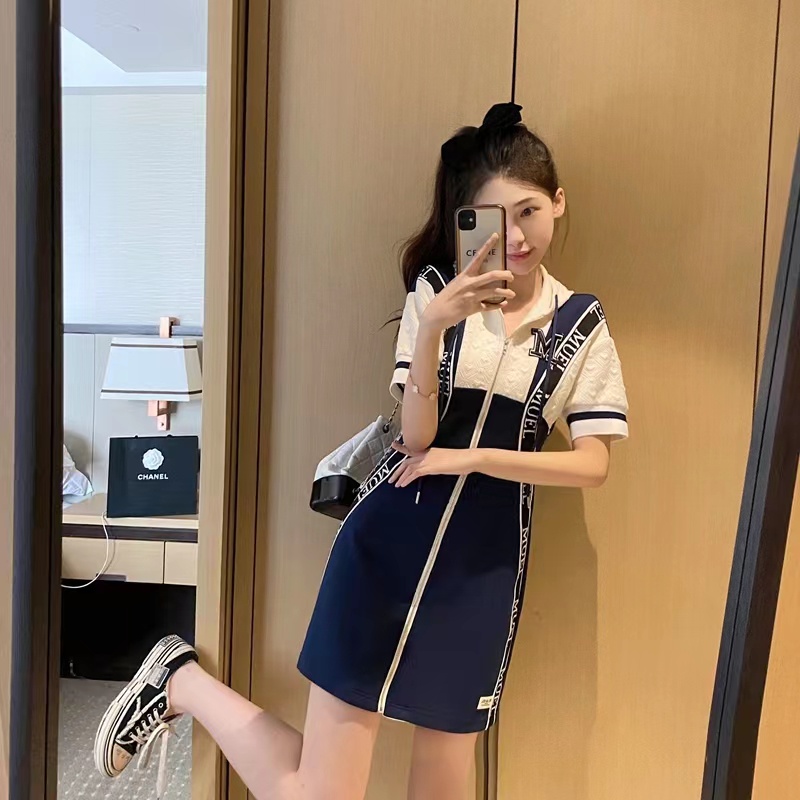 Đầm Thiết Kế Mới Thời Trang Theo Phong Cách Hồng Kông | BigBuy360 - bigbuy360.vn