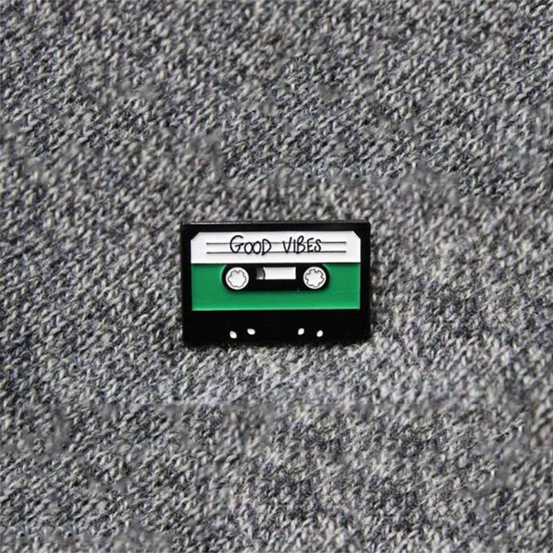 Ghim cài áo MISS ZOE hình băng cát xét và chữ Good Vibes thời trang cho nam nữ