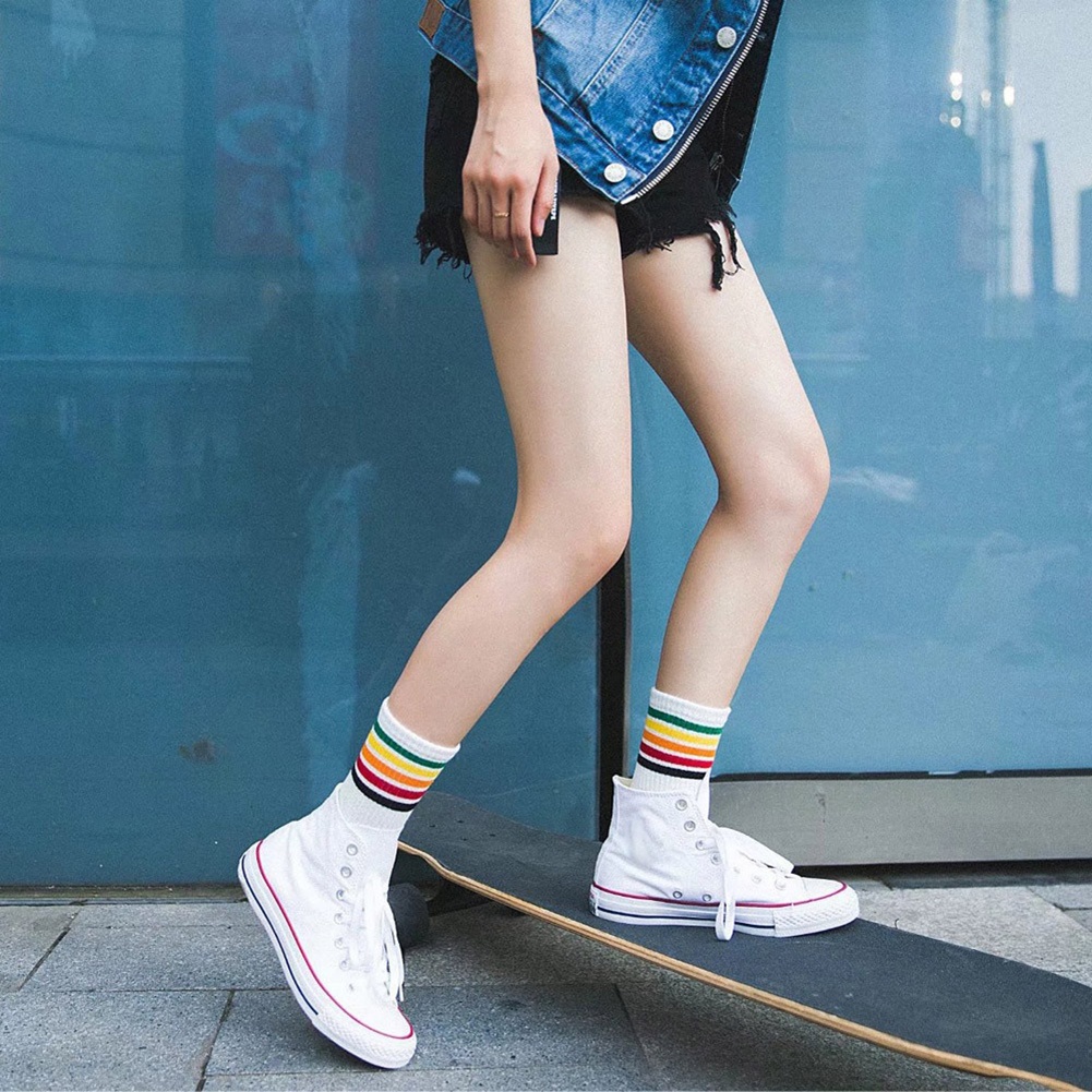 Vớ cotton họa tiết sọc ngang màu sắc cầu vồng xinh xắn dành cho nữ