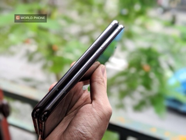 Điện thoại LG V50 ThinQ 5G Mỹ đẹp 99,9% như mới,Ram 6 Rom 128 3 cam, nguyên bản còn áp suất chống nước | BigBuy360 - bigbuy360.vn