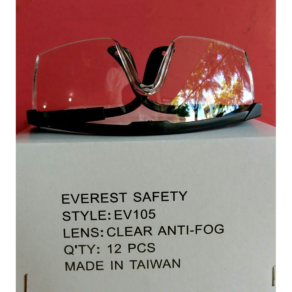 Kính bảo hộ chống bụi trong suốt nhập khẩu EV105 Đài Loan trong suốt dùng đi đường, ngăn giọt bắn, chống đọng sương
