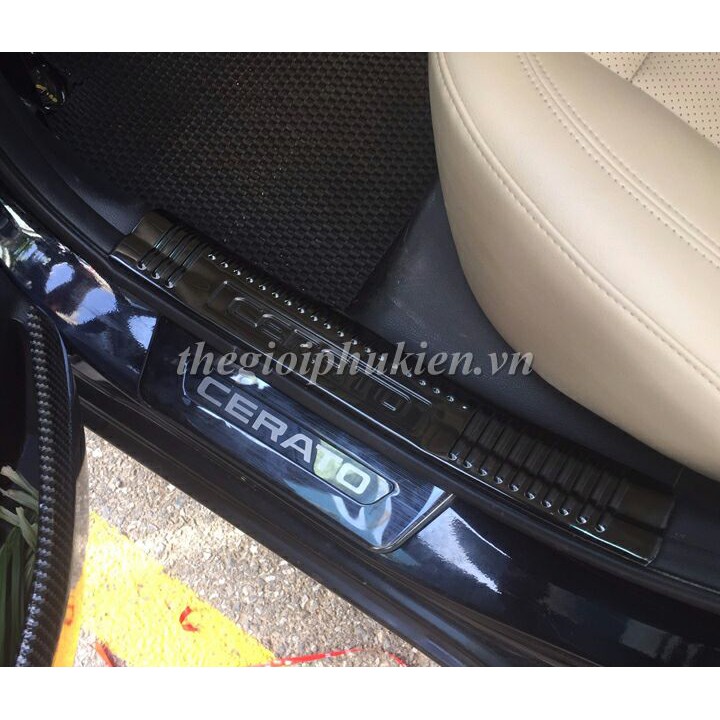 Ốp bậc cửa, Nẹp bước chân xe Kia Cerato 2016-2018 - chất liệu Titan (hàng cao cấp) tặng keo trợ dính