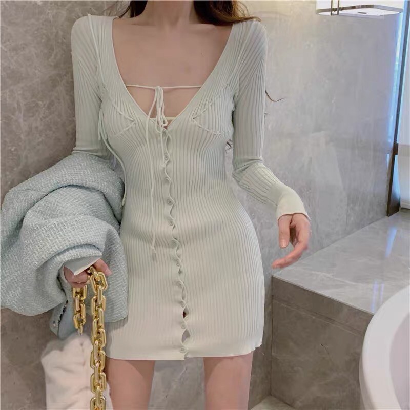 Set váy body len khoét sâu + Áo khoác dạ xanh mint