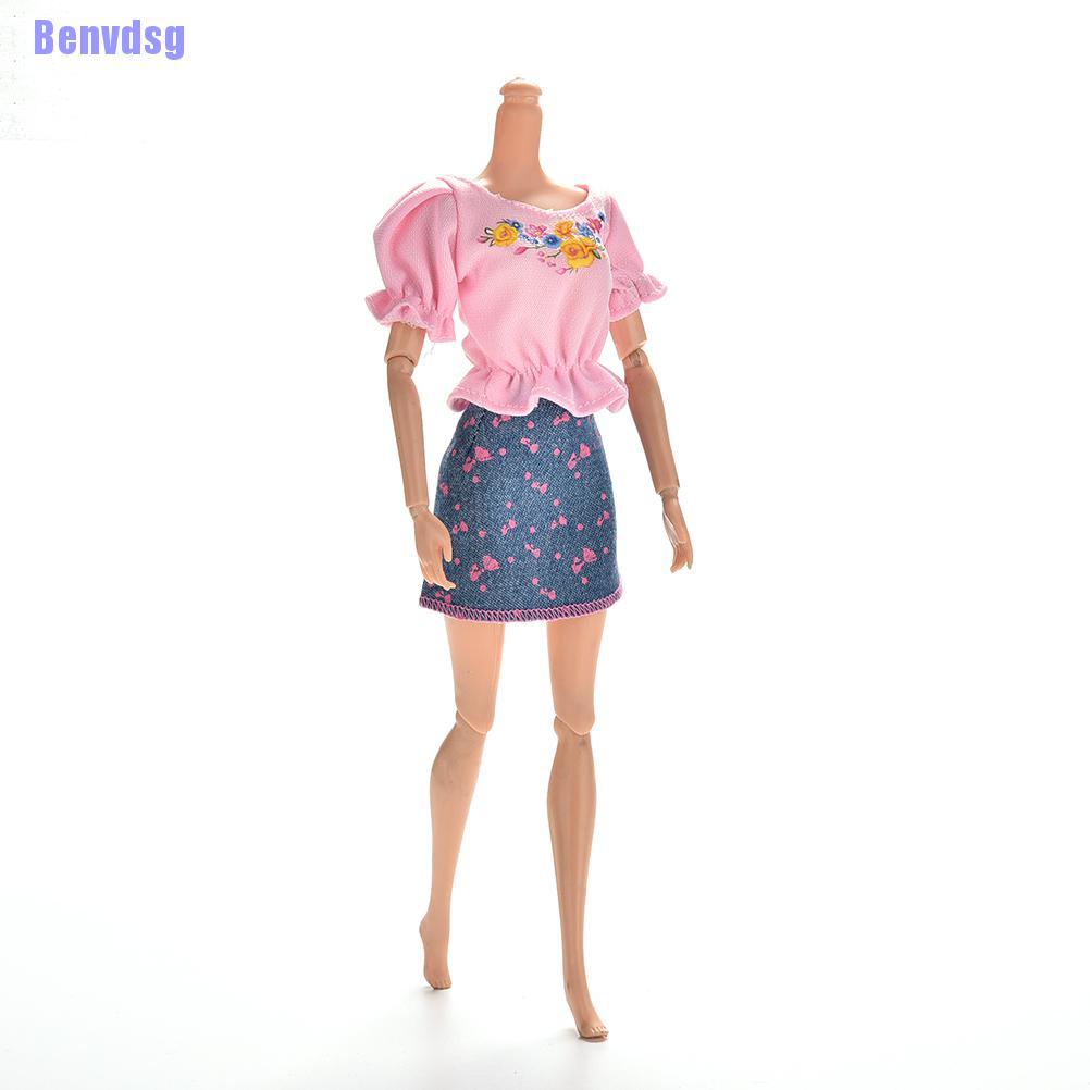 Set 2 Món Áo Thun Màu Hồng + Chân Váy Jean Xanh Cho Búp Bê Barbie
