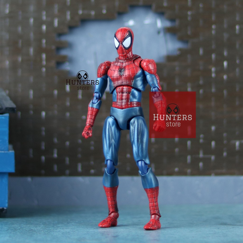 Mô hình Spider Man Mafex Comic Ver