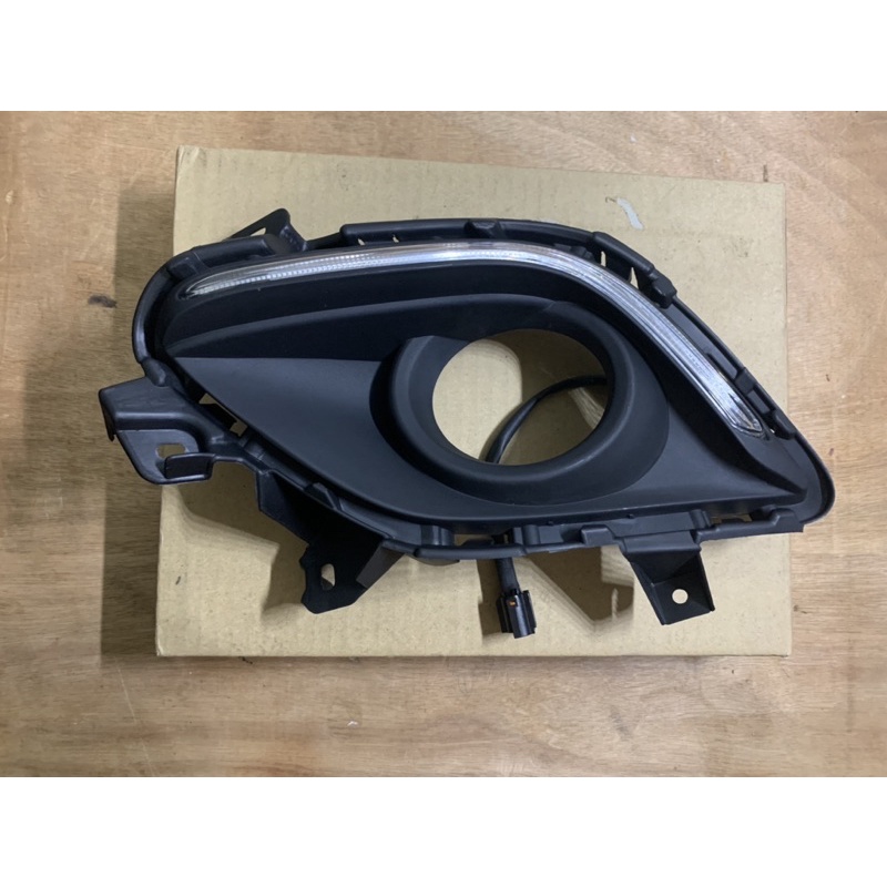 Ốp đèn gầm mazda 6