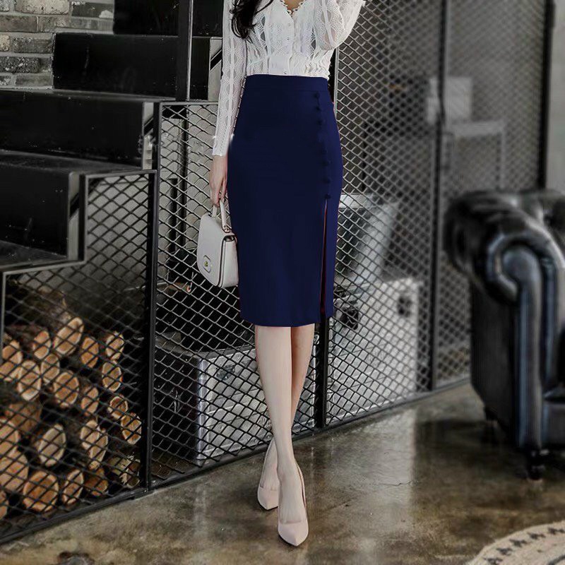 Váy công sở xẻ tà trước đính cúc | BigBuy360 - bigbuy360.vn