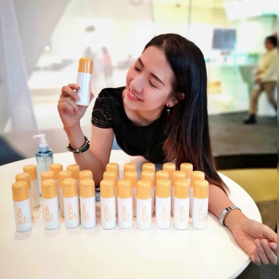 Lăn Khử Mùi Scion Nuskin 75ml