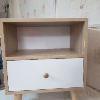 Tủ đầu giường phong cách Châu Âu
