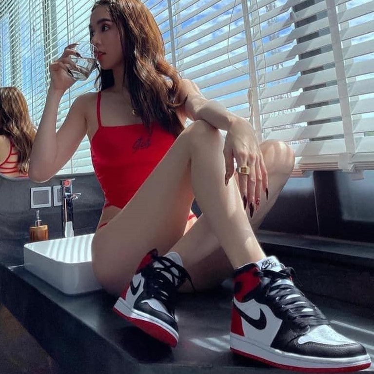 Giày thể thao air Jordan đỏ đen cổ cao, Giày JD1 high OG Black Toe màu đỏ nam nữ cực xinh phong cách