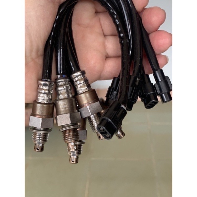 Cảm biến oxi suzuki GSX , Raider , Satria Fi rắc cắm màu đen , hàng xịn dây đốt không chảy