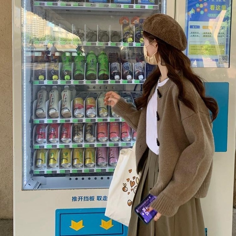 Áo khoác Cardigan dệt kim tay dài phối nút sừng phong cách Retro Nhật Bản mới cho nữ