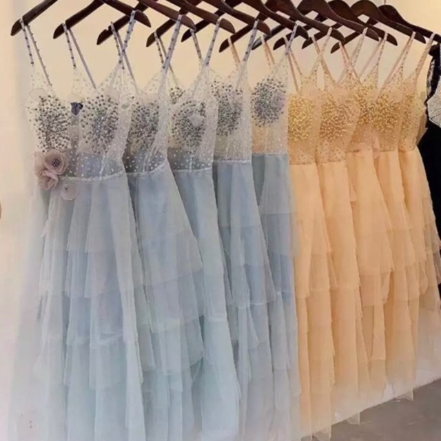 Đầm dự tiệc công chúa 2 dây xếp tầng kết cườm ngọc TRIPBLE T DRESS - size M/L - MS88Y